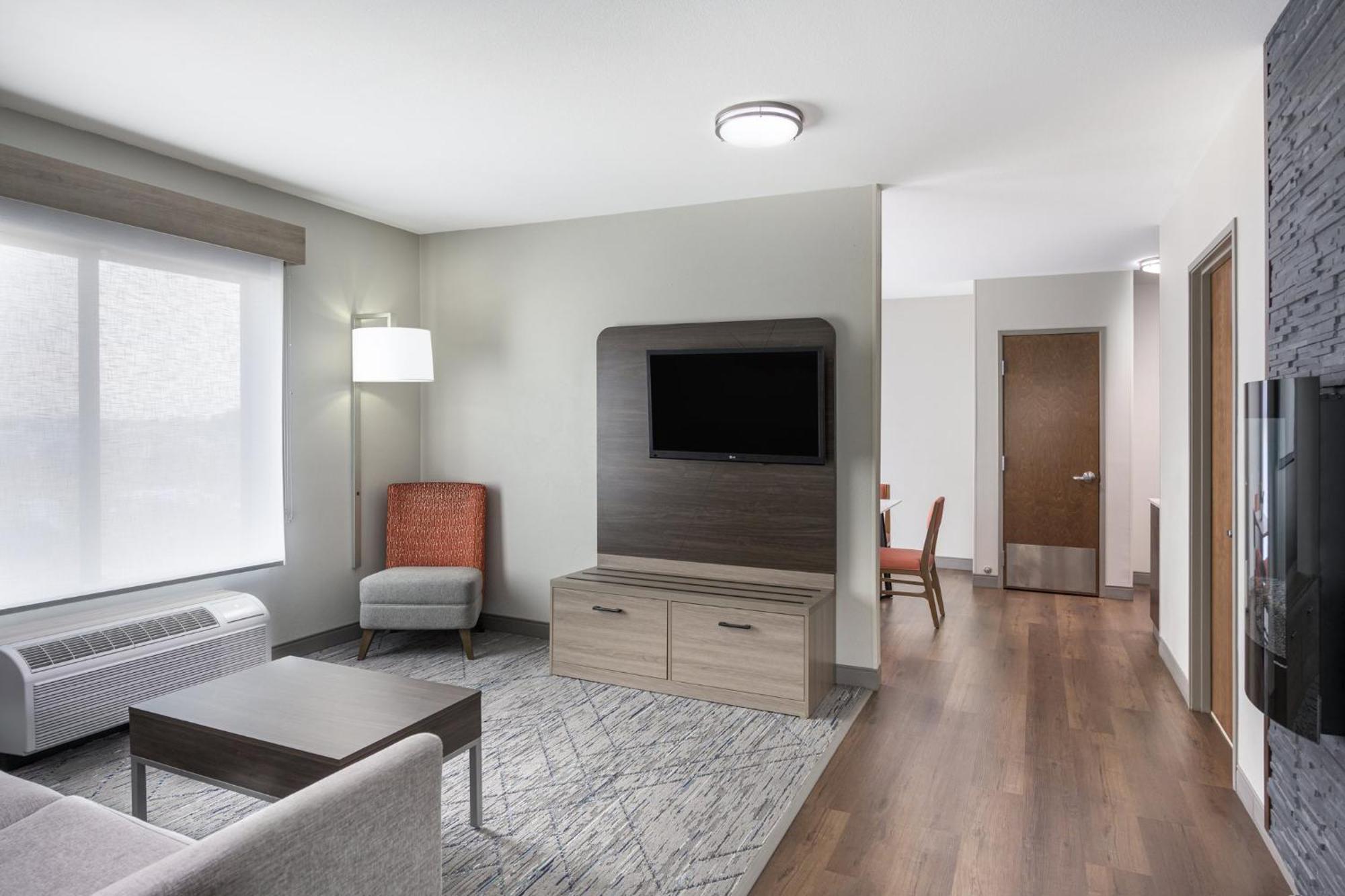 Holiday Inn Express Belgrade-Bozeman Area By Ihg Exterior foto